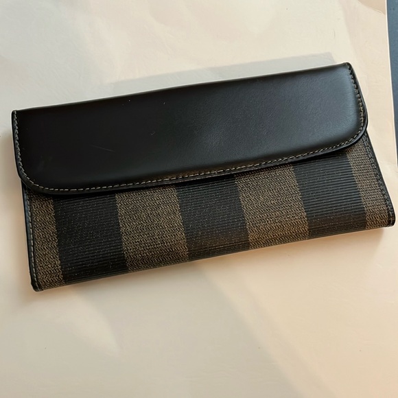 Brand New Fendi long wallet - Picture 2 of 9